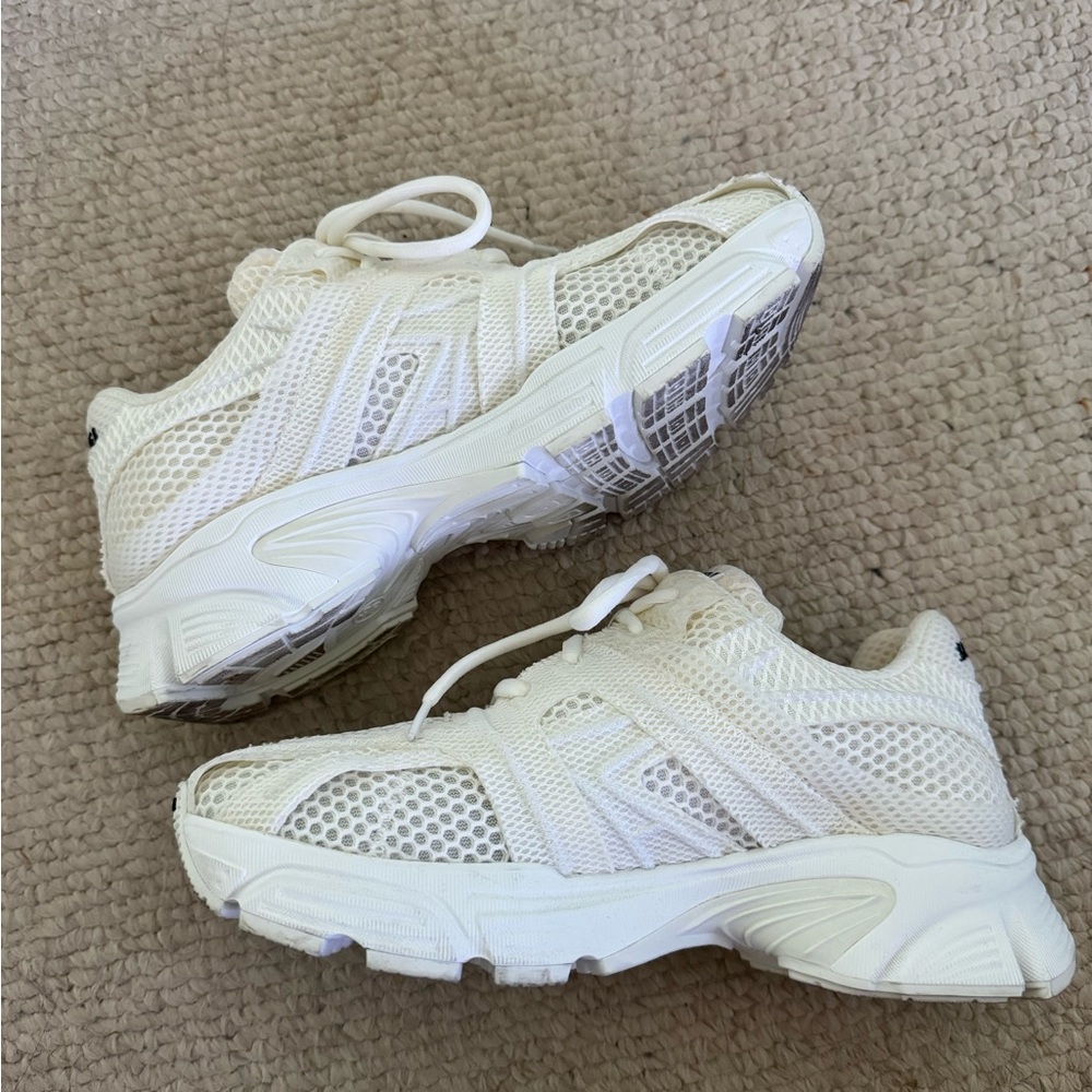 Balenciaga White Phantom Mesh Runner Sneakers - Picture 2 of 5
